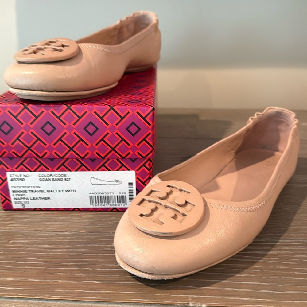 Tory Burch Goan Sand Minnie Travel Ballet Flats with Logo. Leather Sz9